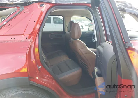 2023 Ford Bronco Sport Outer Banks z USA, uszkodzony, nr VIN 3FMCR9C6XPRD02361